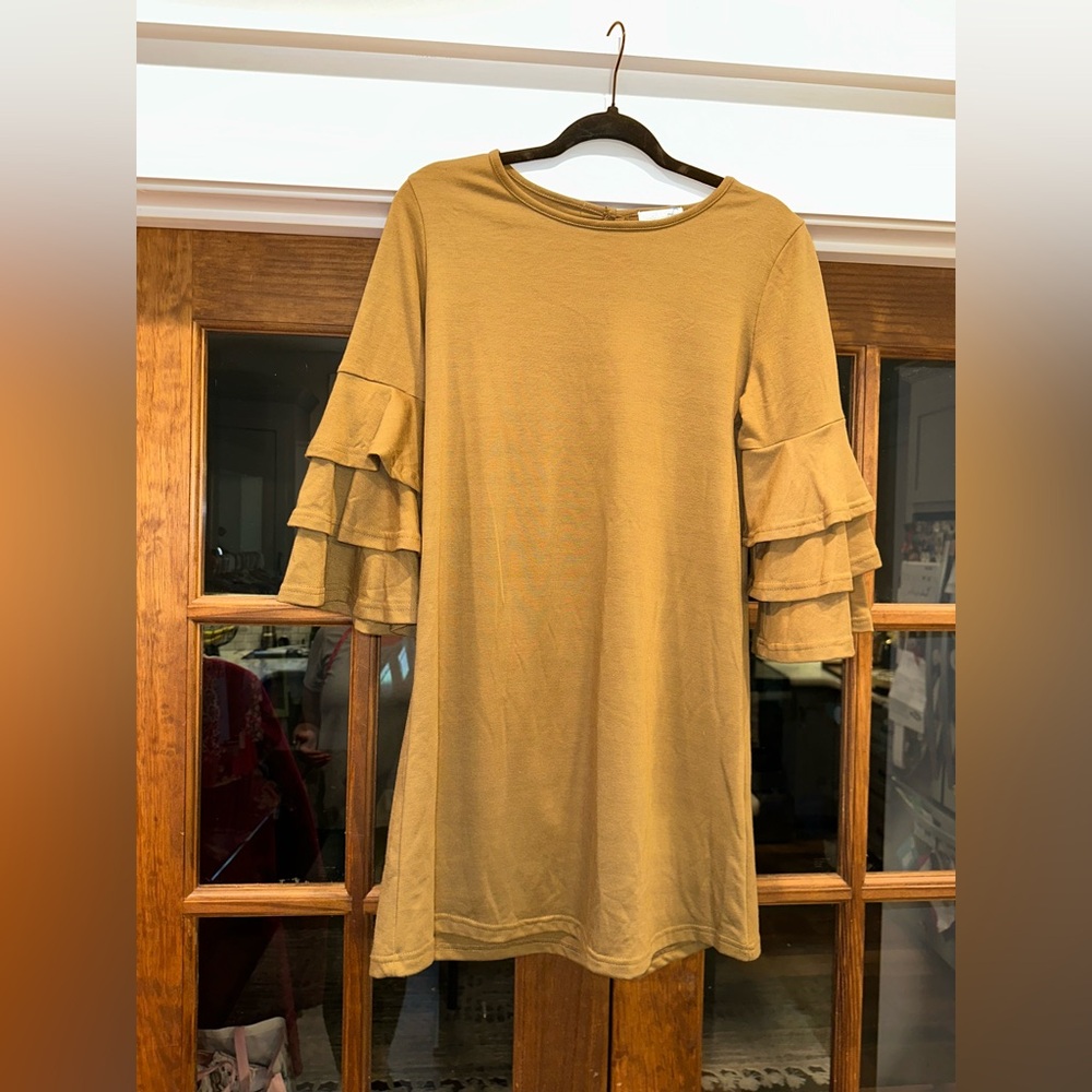 Simply Southern Tan Ruffle Sleeve Tunic